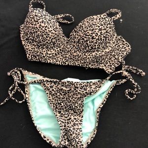 Like new Cheetah print bikini